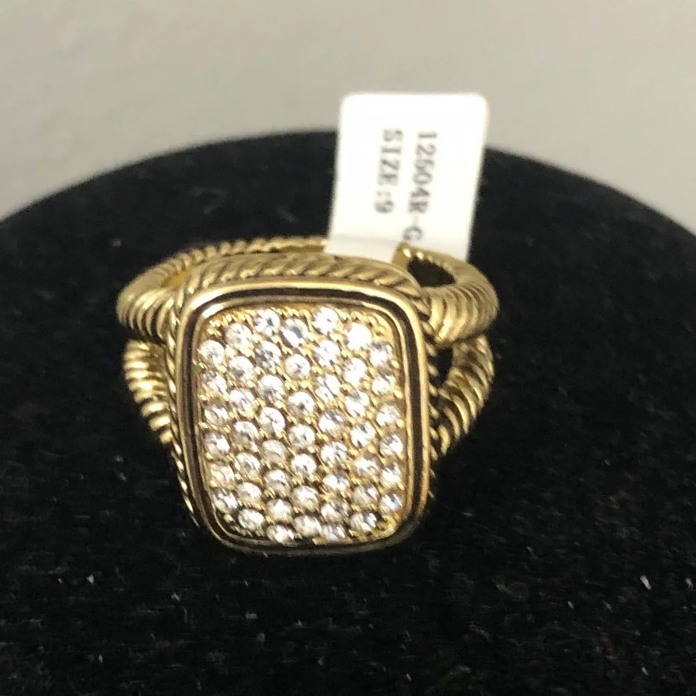 - Gold Sequence Ring - Picture 2 of 7